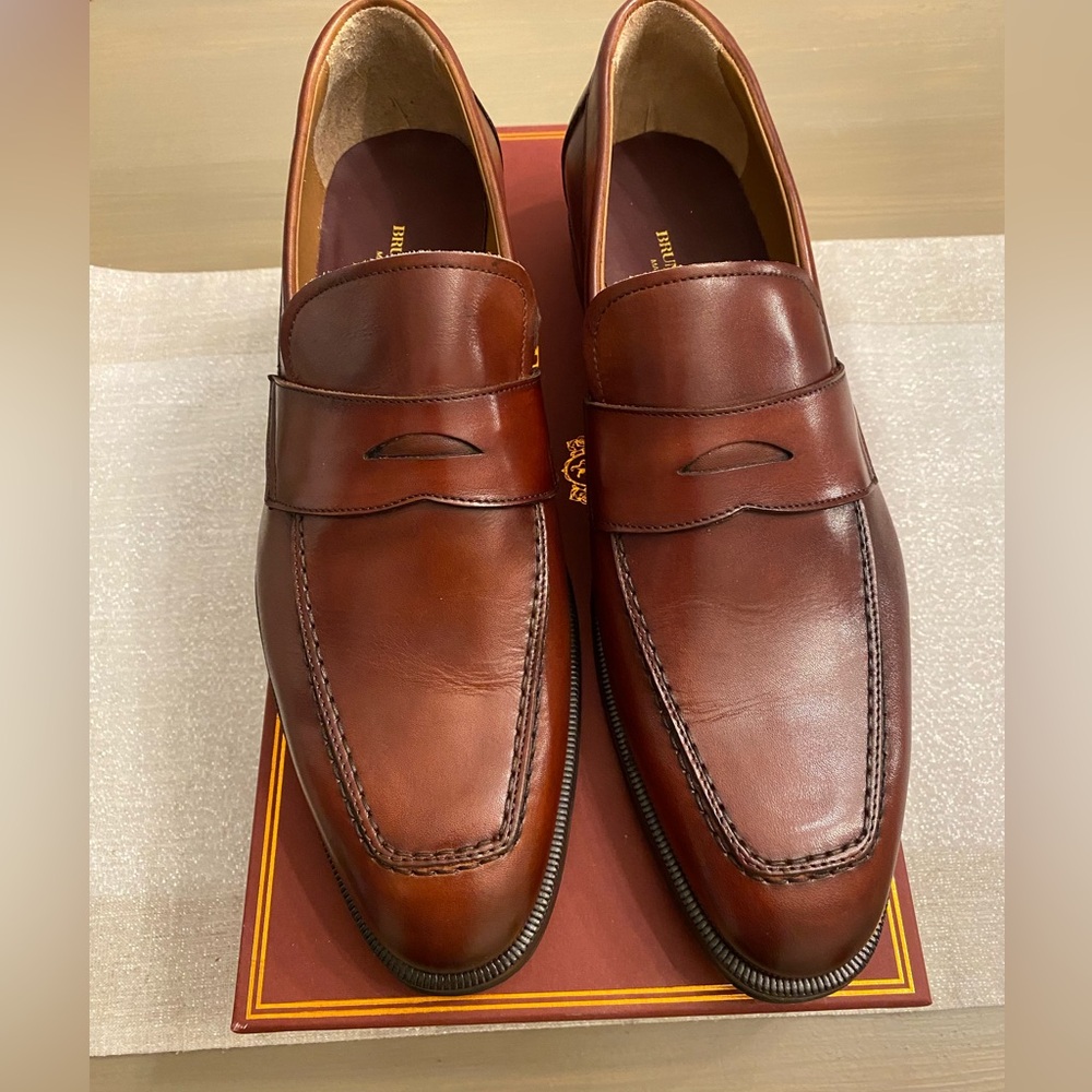 NWBox Bruno Magli dress shoe never worn
